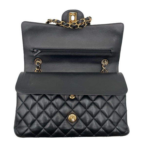 ✨$6700✨ Chanel Black Lambskin Double Flap Shoulder Bag - Picture 10 of 13